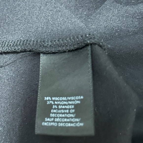 🟢Ann Taylor off-shoulder top🟢 - Picture 5 of 7